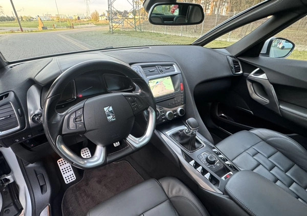 Citroen DS5 cena 44900 przebieg: 167364, rok produkcji 2015 z Ostrołęka małe 596